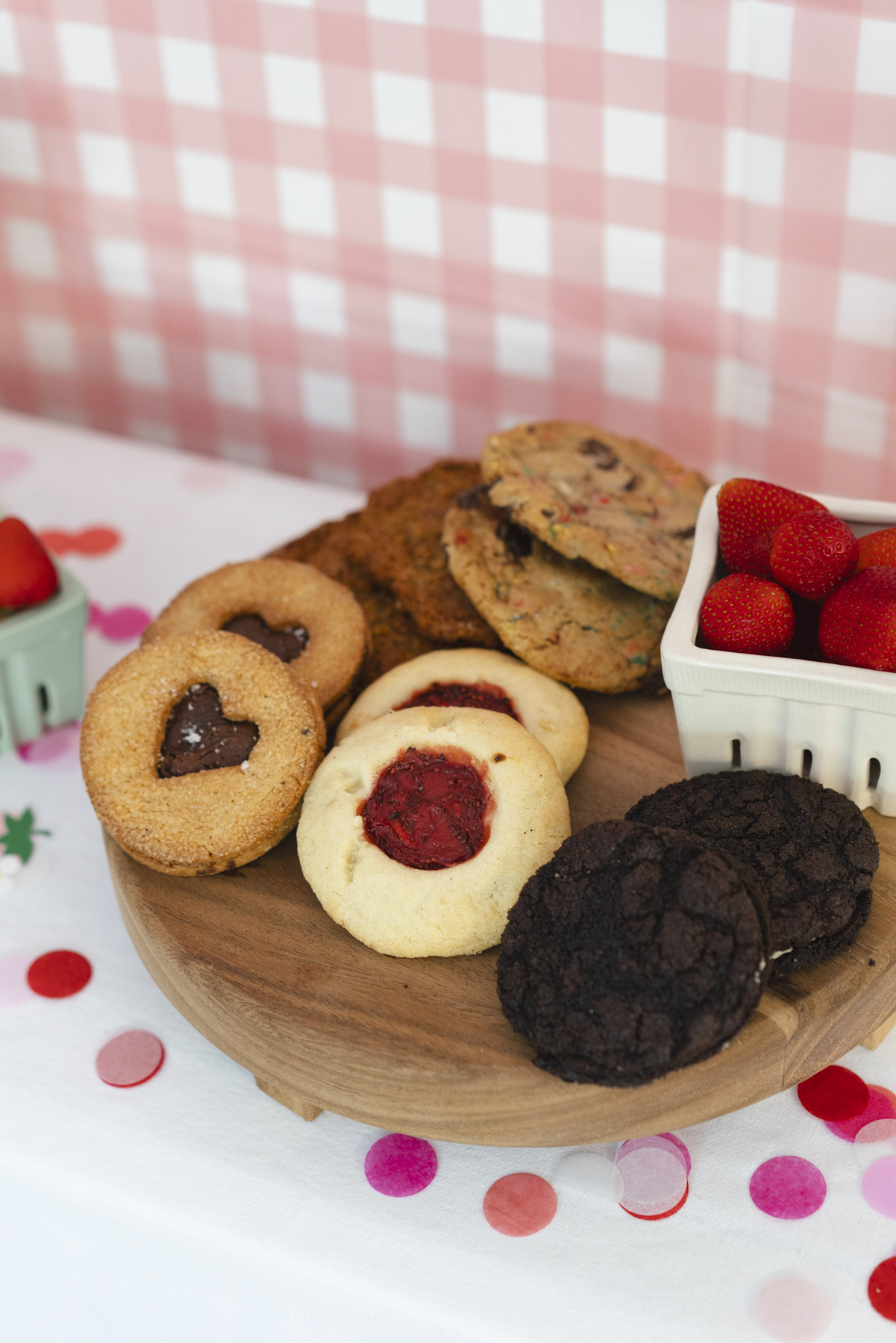 Close up of a plate of cookies on the table. 