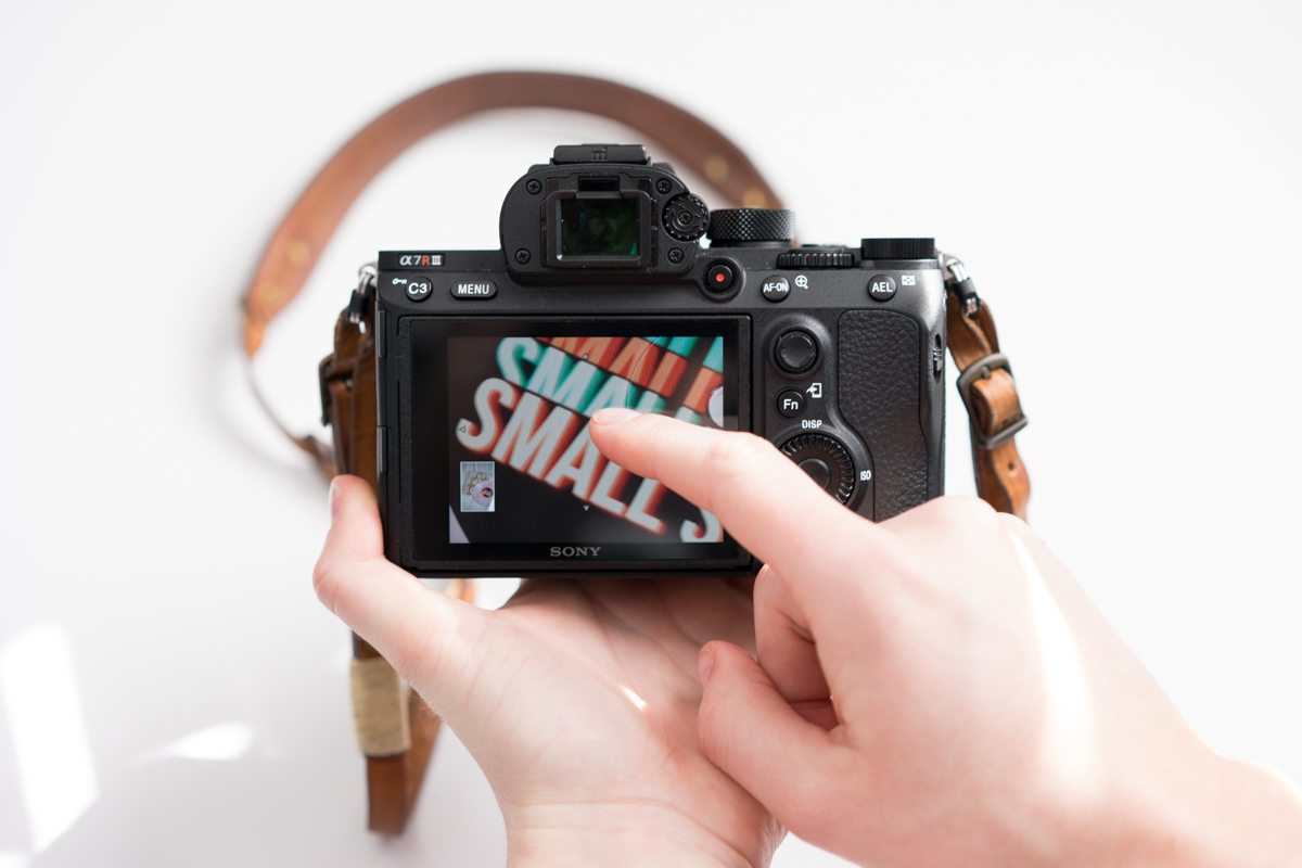 Sony a7R III Touch Screen